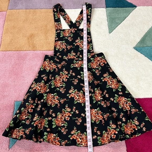 Forever21 Moody Floral Overall Skirt - Picture 8 of 17